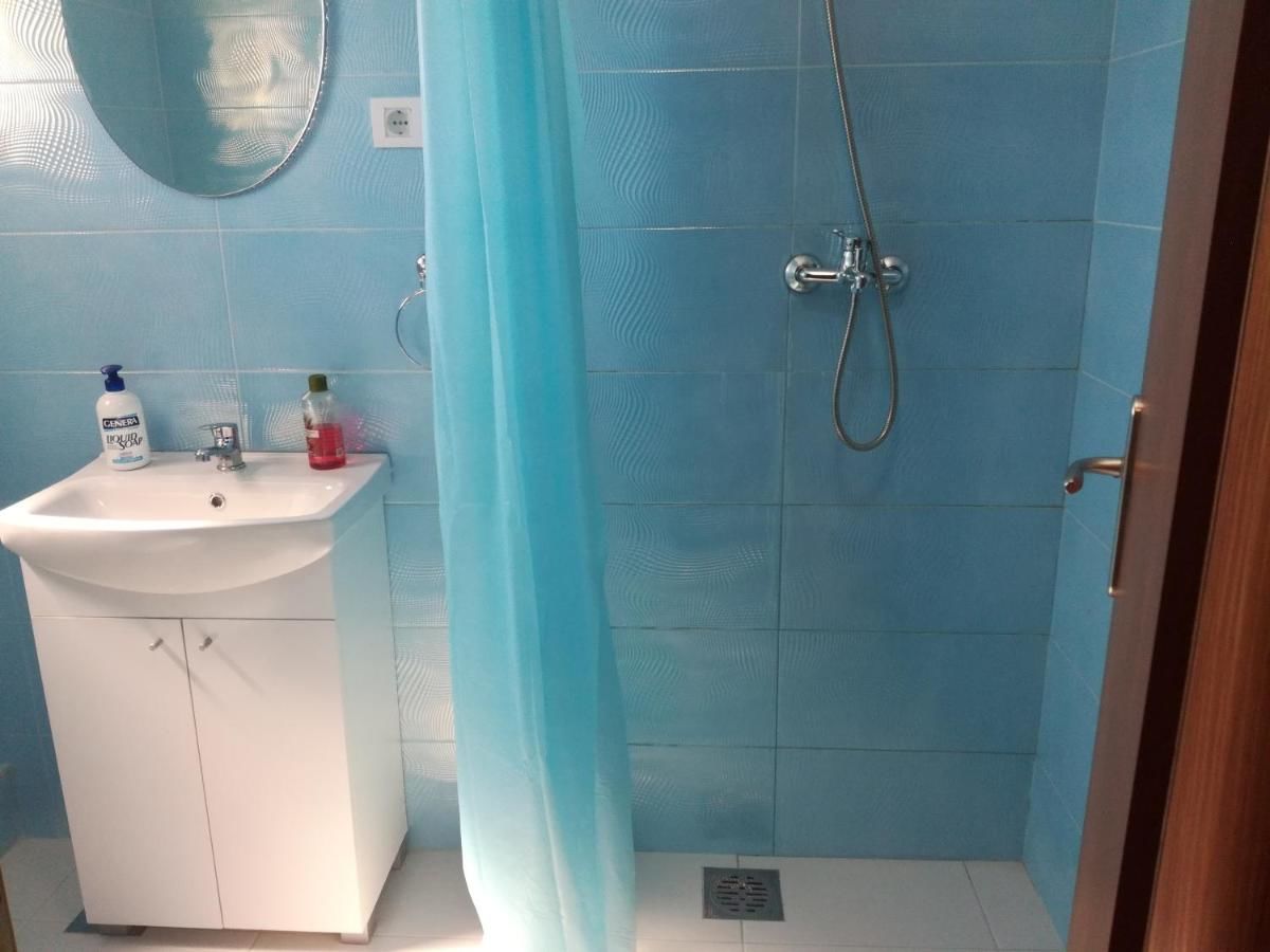 Гостевой дом Rooms In Подгорица-14