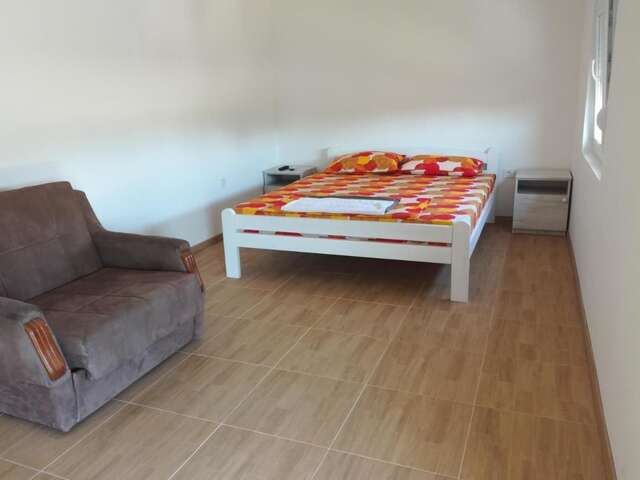 Гостевой дом Rooms In Подгорица-18